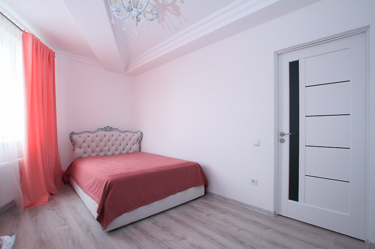 Bright Botanica Apartment è un appartamento di 3 stanze in affitto a Chisinau, Moldova